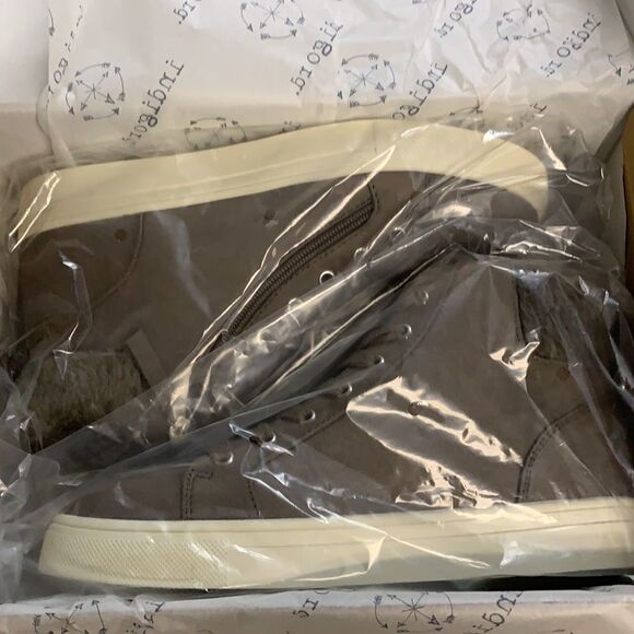 Indigo Rd. Kenzie Slip-On Shoe - Picture 4 of 11